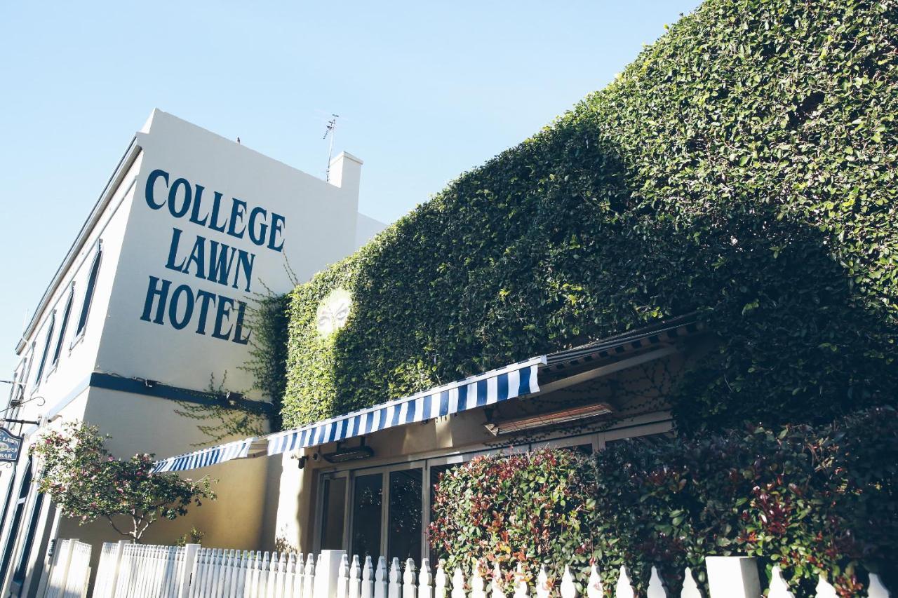 College Lawn Hotel Melbourne Exteriör bild